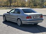 BMW 528 1998 года за 3 900 000 тг. в Караганда – фото 5