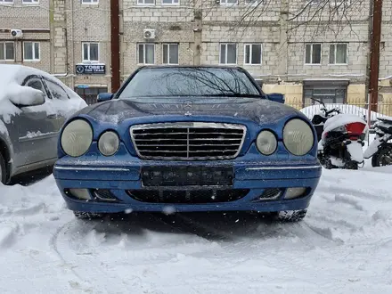 Mercedes-Benz E 200 2000 года за 3 700 000 тг. в Астана – фото 4