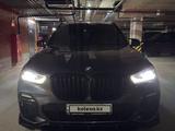BMW X5 2020 года за 31 500 000 тг. в Астана – фото 2