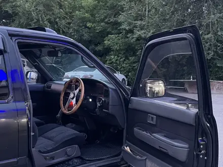 Toyota Hilux Surf 1995 года за 3 000 000 тг. в Алматы – фото 11