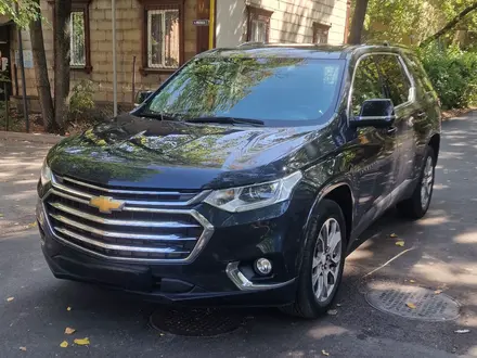 Chevrolet Traverse 2021 года за 19 600 000 тг. в Алматы – фото 2