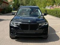 BMW X7 2021 года за 43 000 000 тг. в Астана