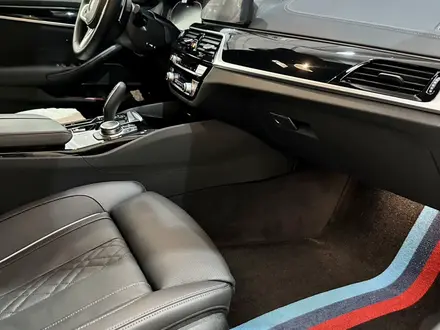 BMW 530 2022 года за 28 000 000 тг. в Астана – фото 15