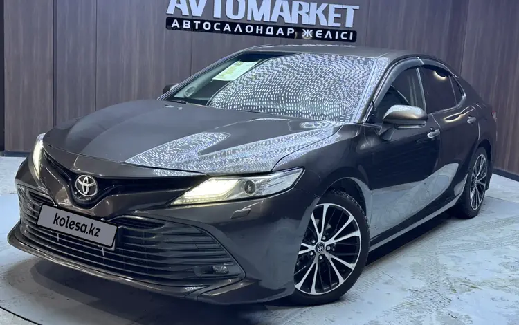 Toyota Camry 2019 года за 14 500 000 тг. в Актобе