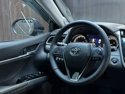 Toyota Camry 2019 года за 14 500 000 тг. в Актобе – фото 19