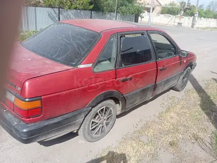 Volkswagen Passat 1988 года за 800 000 тг. в Караганда – фото 2