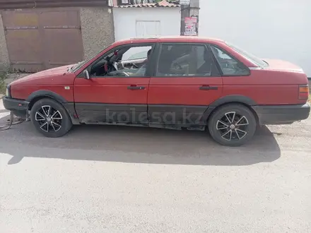 Volkswagen Passat 1988 года за 800 000 тг. в Караганда – фото 4