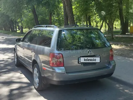 Volkswagen Passat 2001 года за 3 300 000 тг. в Алматы – фото 5