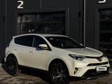 Toyota RAV4 2018 года за 11 350 000 тг. в Петропавловск – фото 4