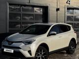 Toyota RAV4 2018 года за 11 350 000 тг. в Петропавловск
