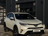 Toyota RAV4 2018 года за 11 350 000 тг. в Петропавловск – фото 5