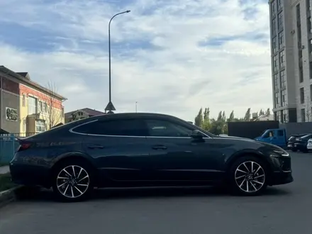 Hyundai Sonata 2021 года за 12 900 000 тг. в Астана – фото 3