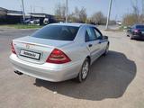 Mercedes-Benz C 180 2002 годаүшін2 850 000 тг. в Алматы – фото 3