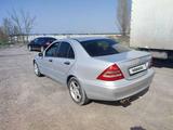 Mercedes-Benz C 180 2002 годаүшін2 850 000 тг. в Алматы – фото 5