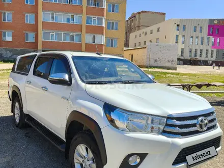 Toyota Hilux 2019 года за 16 500 000 тг. в Актобе