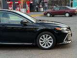 Toyota Camry 2021 года за 12 000 000 тг. в Тараз – фото 3