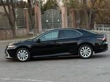 Toyota Camry 2021 года за 12 000 000 тг. в Тараз – фото 4