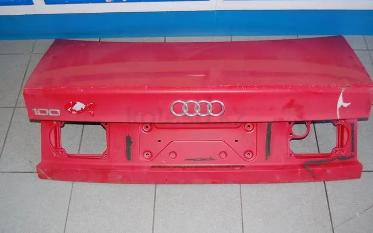 Крышка багажника Audi 100 C4 седан за 20 000 тг. в Семей