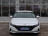 Hyundai Elantra 2023 года за 11 990 000 тг. в Астана – фото 2