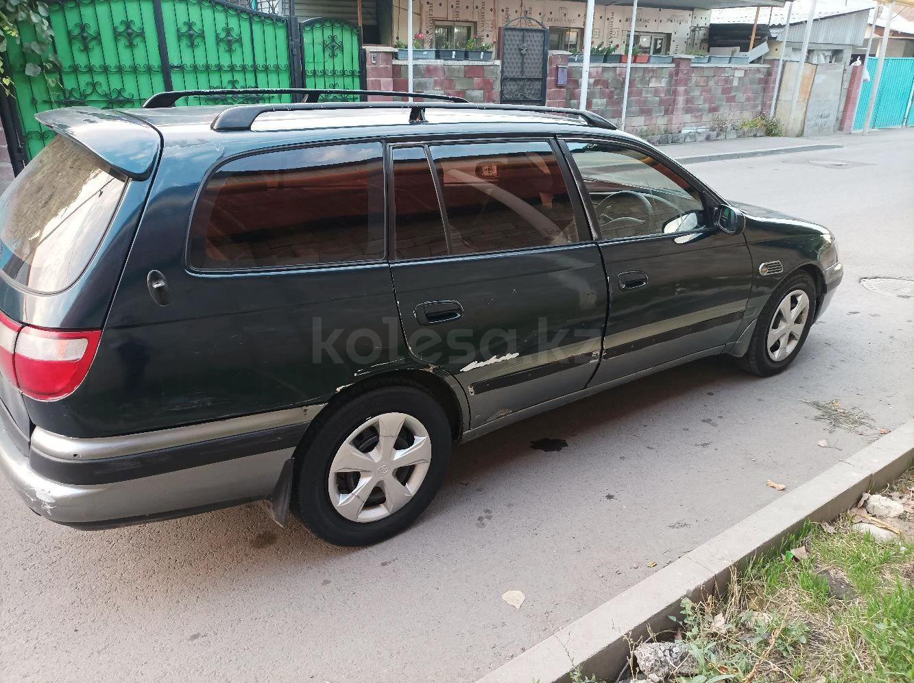 Toyota Caldina 1995 г.