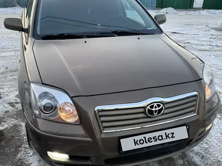 Toyota Avensis 2004 года за 4 200 000 тг. в Семей