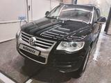 Volkswagen Touareg 2008 годаүшін8 000 000 тг. в Караганда – фото 2