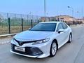 Toyota Camry 2020 года за 15 500 000 тг. в Актау – фото 3