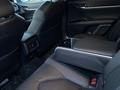 Toyota Camry 2020 года за 15 500 000 тг. в Актау – фото 8