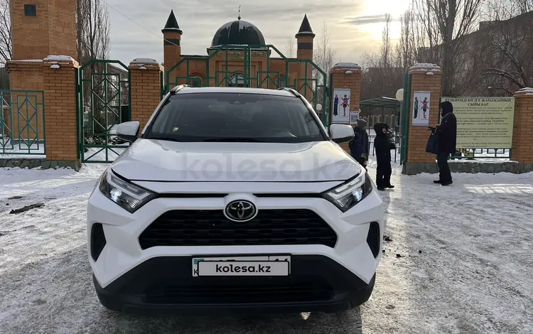 Toyota RAV4 2022 годаfor17 000 000 тг. в Павлодар