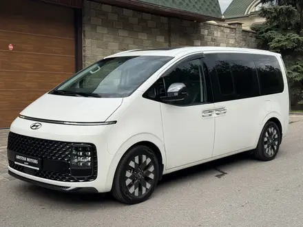 Hyundai Staria 2023 года за 24 000 000 тг. в Алматы – фото 11