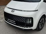 Hyundai Staria 2023 года за 24 000 000 тг. в Алматы – фото 2