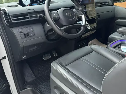 Hyundai Staria 2023 года за 24 000 000 тг. в Алматы – фото 23