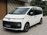 Hyundai Staria 2023 года за 24 000 000 тг. в Алматы