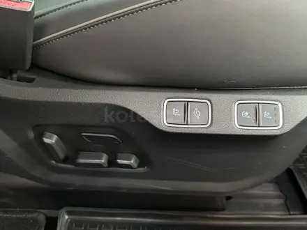Hyundai Staria 2023 года за 24 000 000 тг. в Алматы – фото 33