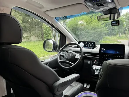 Hyundai Staria 2023 года за 24 000 000 тг. в Алматы – фото 39