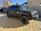 Chevrolet Avalanche 2002 года за 5 500 000 тг. в Астана – фото 2