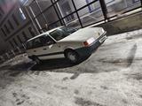 Volkswagen Passat 1993 годаfor1 800 000 тг. в Сатпаев