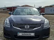 Nissan Altima, 2010