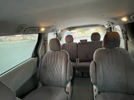 Toyota Sienna 2011 года за 11 800 000 тг. в Жанаозен – фото 25