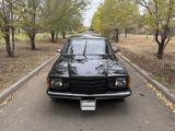 Mercedes-Benz E 200 1984 года за 4 500 000 тг. в Астана – фото 2