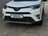 Toyota RAV4 2018 годаүшін13 000 000 тг. в Жанаозен