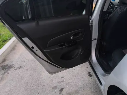 Chevrolet Cruze 2013 года за 3 900 000 тг. в Алматы – фото 9