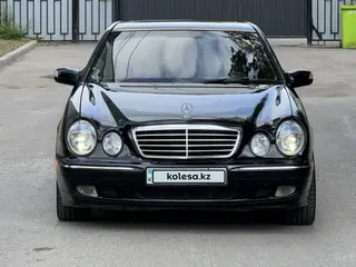 Mercedes-Benz E 320