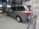 Toyota Sienna 2016 года за 14 500 000 тг. в Атырау – фото 3