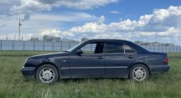Mercedes-Benz E 230 1997 года за 2 500 000 тг. в Астана – фото 2