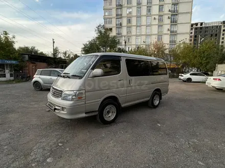 Toyota Hiace 2002 года за 6 000 000 тг. в Кордай – фото 39