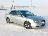 Hyundai Sonata 2005 года за 4 300 000 тг. в Темиртау – фото 2