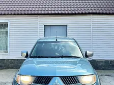 Mitsubishi L200, 2005