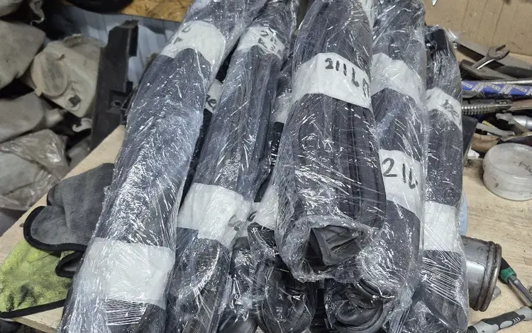 Уплотнители дверей Mercedes w211 за 12 500 тг. в Алматы