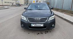 Toyota Camry 2010 года за 7 700 000 тг. в Астана – фото 2